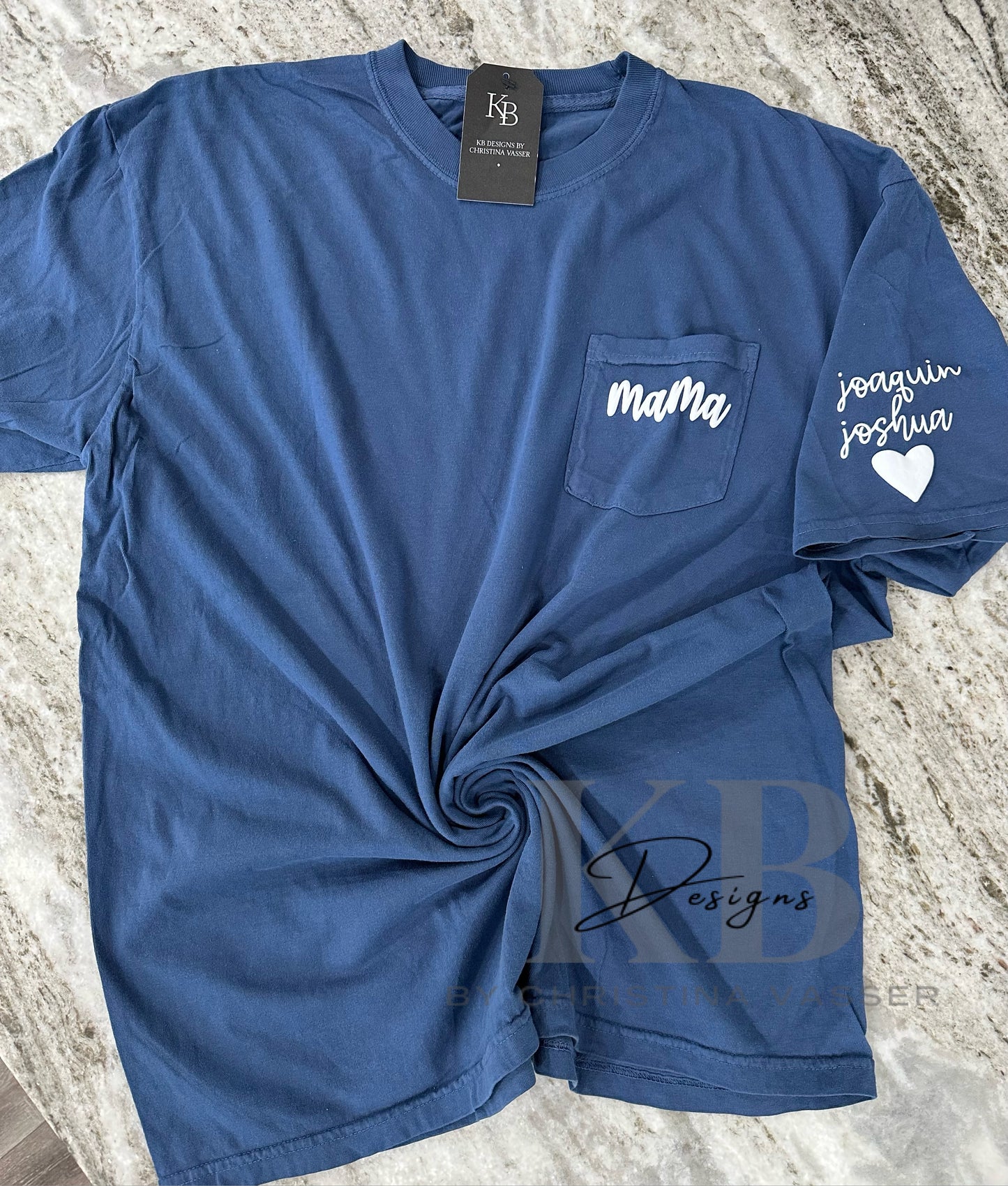 Personalized sleeve mama pocket puff tee