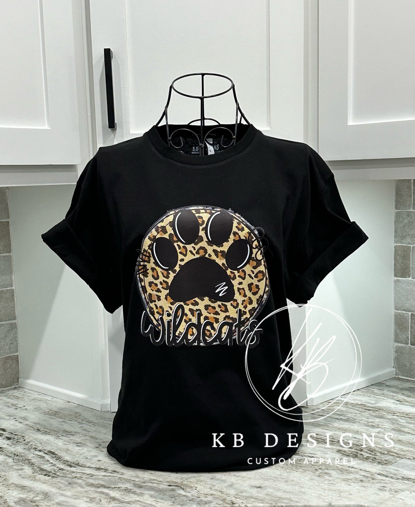 Leopard Circle Mascot Grahic Tee